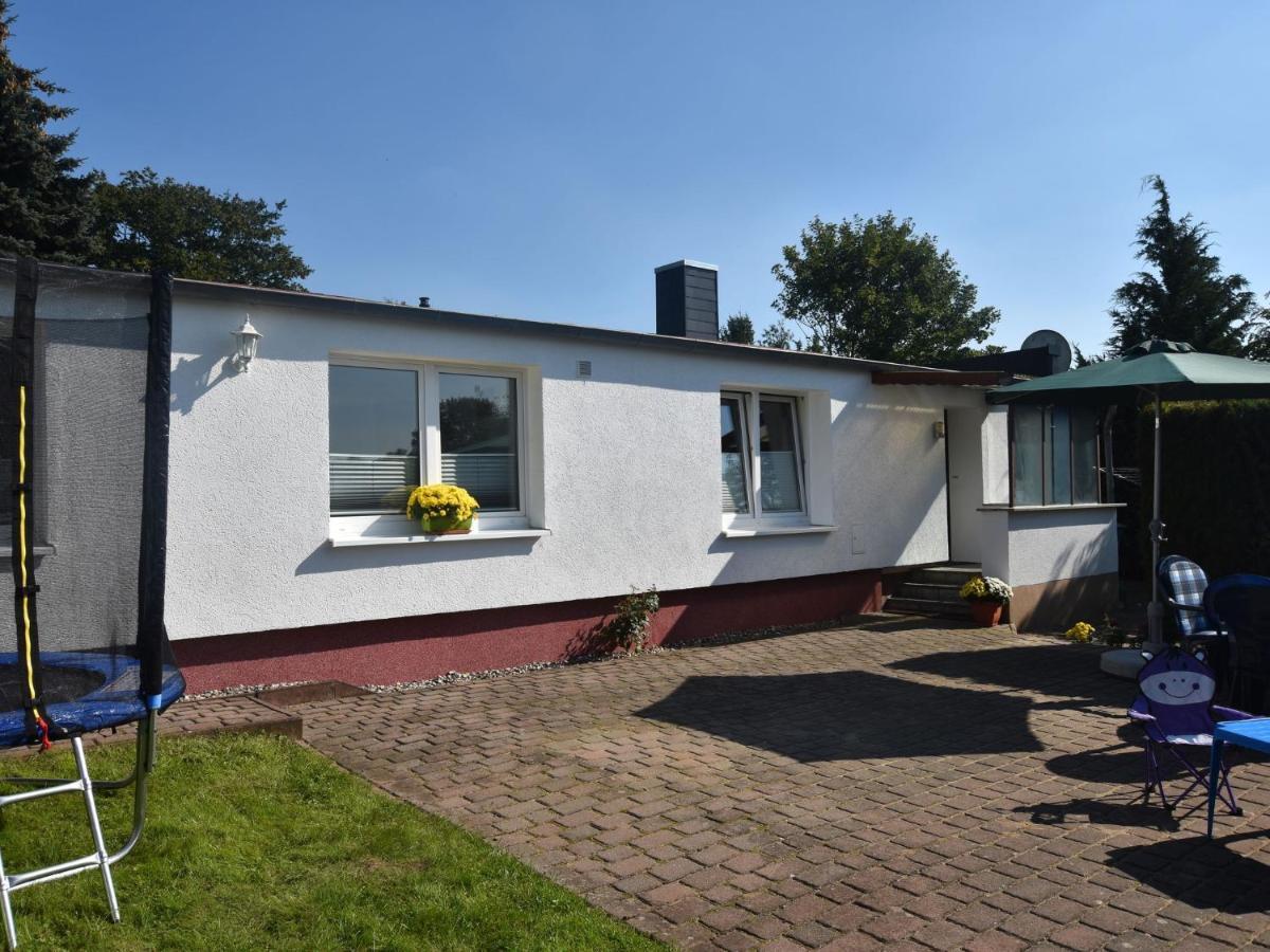 Modern Bungalow In Kroepelin With Garden Villa Camera foto