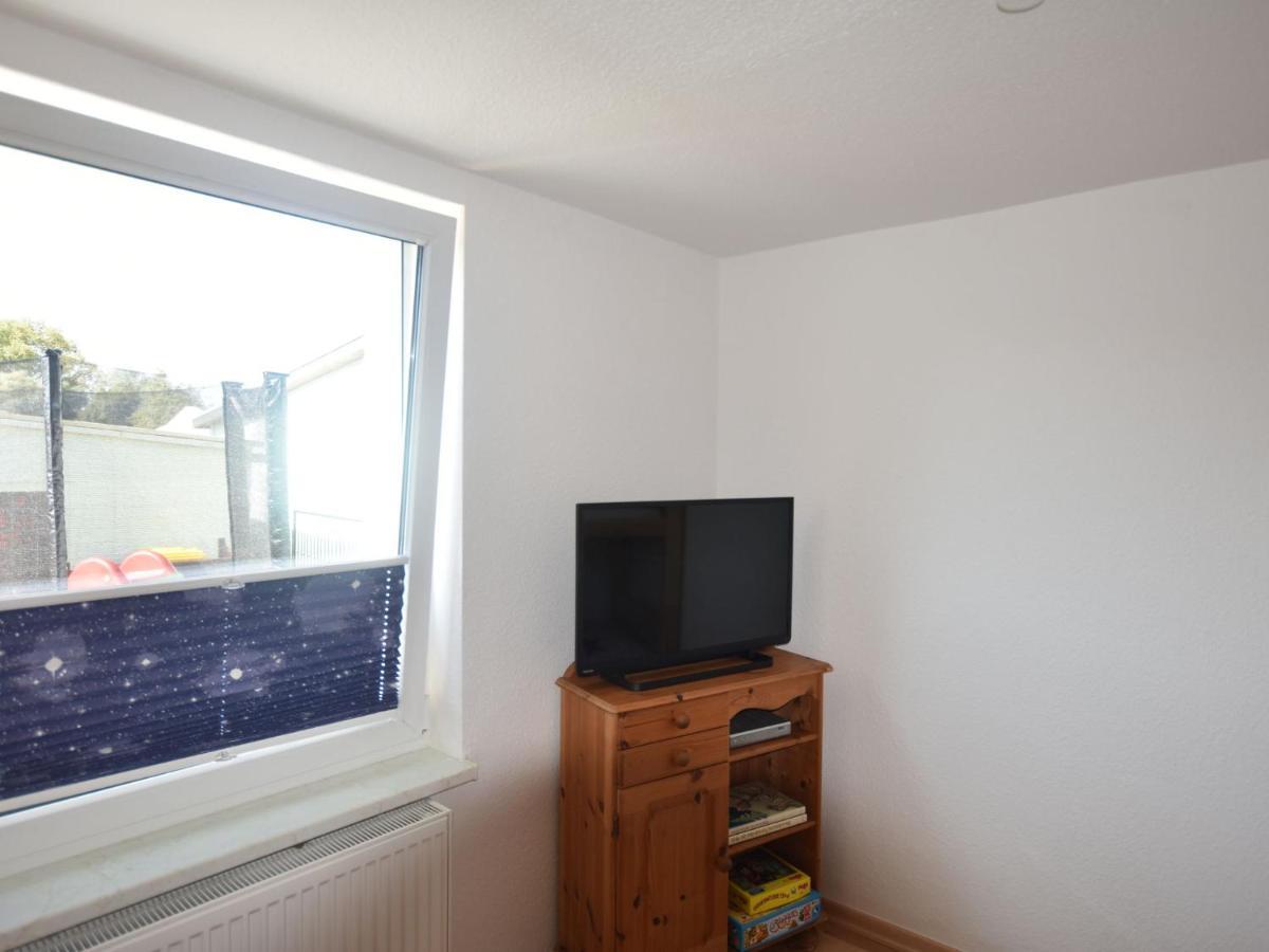 Modern Bungalow In Kroepelin With Garden Villa Camera foto